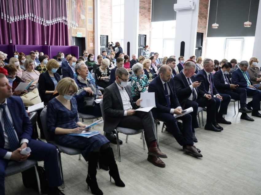 Проблемы ЖКХ решаем вместе: IX Жилищный форум стартовал  в Забайкалье 